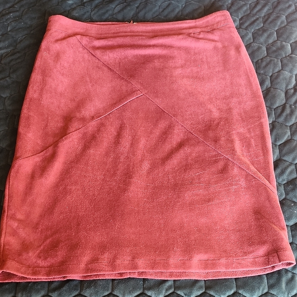 BURGUNDY mini pencil skirt with asymmetrical style for casual wear